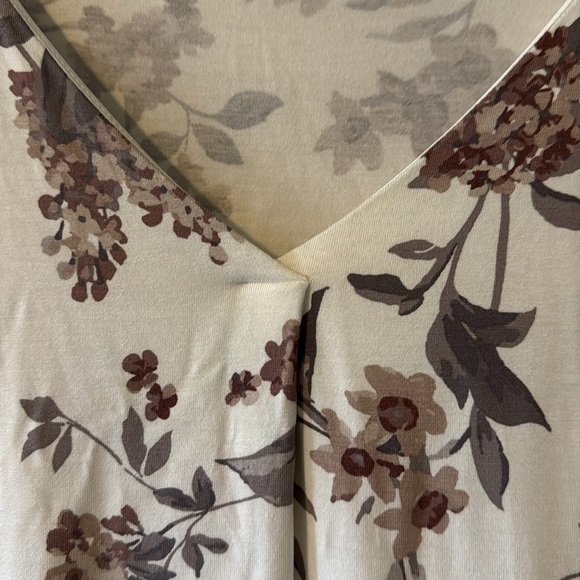 Soft floral t shirt - Picture 3 of 5